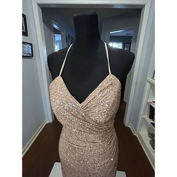 Elizabeth K Rose Gold Sequin Backless‎ Gown, Size M. Prom Formal - Picture 4 of 8